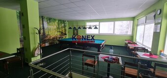 NA PREDAJ  - Budova s barom v centre mesta Veľké Kapušany - 5
