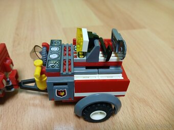 Lego 7942 hasiči - 5