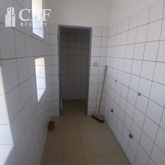 PRENÁJOM KOMERČNÉHO PRIESTORU V CENTRE MESTA O VÝMERE 180 m2 - 5