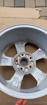predam elektrony s rozmermi 6.5Jx16H2 ET50 5x112 - 5