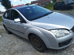 Ford Focus II 1,6 16V 74kW, r. v. 2006 - náhradní díly - 5