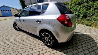 Kia Ceed 1.6 crdi - 5