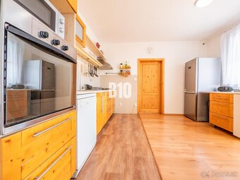 Nová ponuka- 100 m2 4-izbový byt- Kompletne zrekonštruovaný- - 5