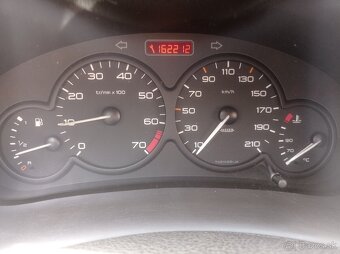 Predám Peugeot 206, 1.4 i - 5