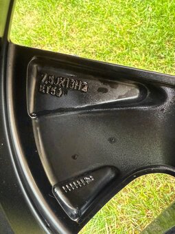 Volkswagen Id3 East Dery Alu kola 215/55/18 7,5jx18 ET50 - 5
