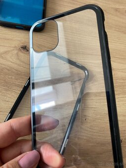 Magnetický kryt iPhone 11 v 2 farbách - 5
