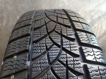 Zimné 205/55 r16 Good Year na diskoch 5x112 - 5