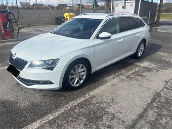 Škoda Superb Combi 2.0l - 5