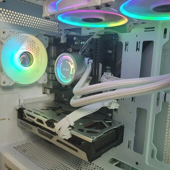 MSI Ryzen 3900X RX6600XT 16GB 512GB 650W - 5