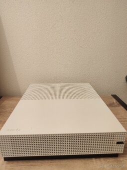Predám túto konzolu Xbox one s možná výmena. - 5