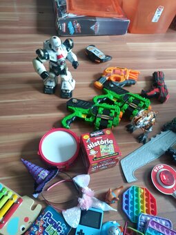 Rôzne hračky/drobnosti - 5