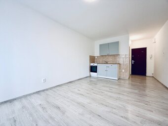 1 IZBOVÝ BYT S BALKÓNOM - DOLNÝ KUBÍN - 5
