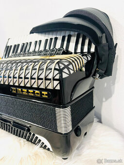 Predám akordeón Hohner Atlantic 120 bas De Luxe Výborný zvuk - 5