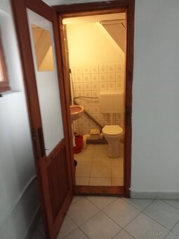 Predám obchodný priestor v Komárne - 5