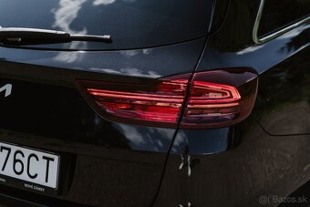 Kia Ceed SW 1.5 T-GDi Platinum - 5
