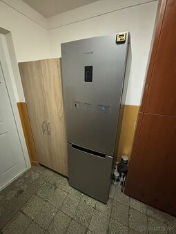 Predam komninovanu chladničku  Samsung - 5