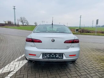 ALFA ROMEO 159 - 5