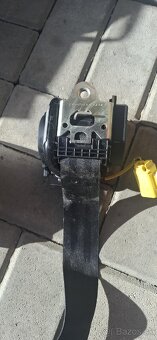 Bezpečnostné pásy Volkswagen Golf 5 - 5