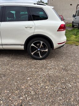 WV Toureg, Audi Q7, Porsche Caen. R21, 5-130 - 5