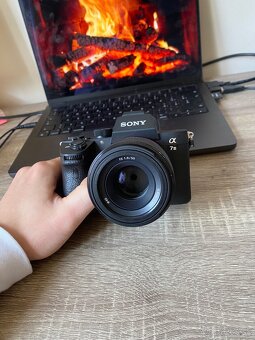 📸 Predám Sony A7 III + objektívy 50mm a Sigma 16–28mm f/2.8 - 5