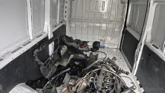 Prodám OPEL MOVANO 2,2 CDTi 121 kW - nepojízdný - demontovan - 5