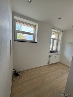 🏡 Na predaj: Štýlový 2,5-izbový byt v Holíči – stačí sa len - 5