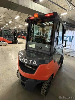 Vysokozdvižný vozík Toyota Dieselový 52-8FDF20 rok 2022 - 5