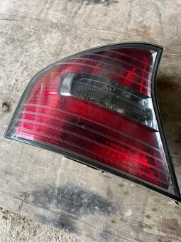 Svetla Subaru legacy - 5