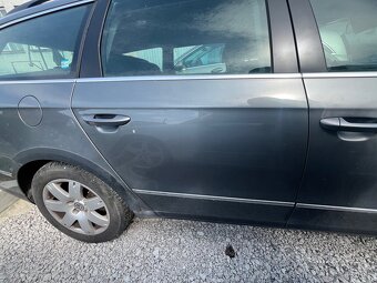 Rozpredám Passat b6 - 5
