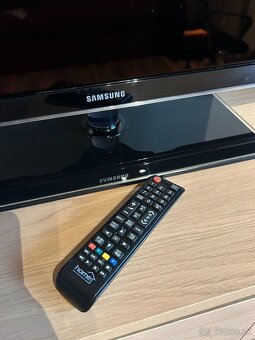 LED televízor Samsung UE32D5000 32" + set-top box zdarma - 5