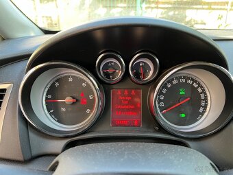 Opel Astra J 1.7 CDTi 2010 - 92 kW (245 000 km) - 5