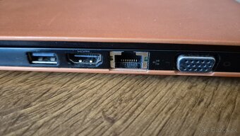 Predám retro notebook LENOVO U260 - 5