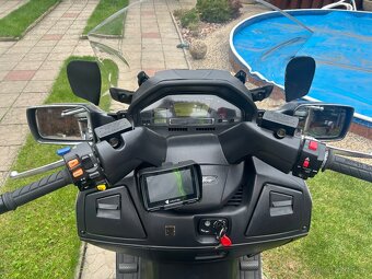 Suzuki burgman 650 Executive - 5