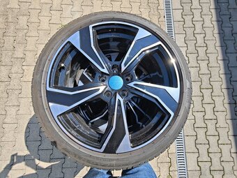 ÚPLNE nové komplety Pirelli Powergy 225/40 R19’’pneu+disky - 5