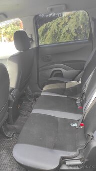 Peugeot 4007 - 5