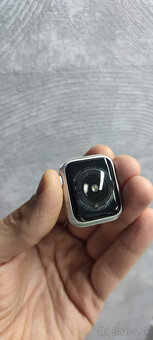 Apple Watch 4 40mm - Nová batéria - 5