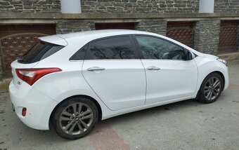 Hyundai I30 1,6 GDI 99 KW automat - 5