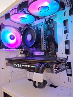 AMD Ryzen 5 3600/ GTX 1080 8GB/16GB DDR4/512GB NVME+HDD/B550 - 5