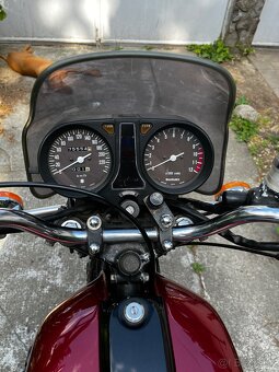 Suzuki GS 550 - 5