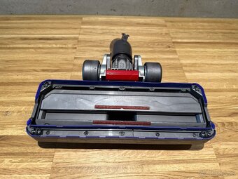 Vysavac Dyson Ball DC33c Pro - 5