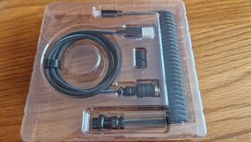 CableMod Pro Coiled Keyboard Cable / Carbon - 5