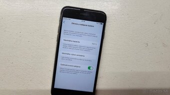 Apple iPhone 8 64GB - nová batéria, zachovalý, plne funkčný - 5