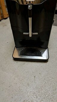 Plnoautomatický kávovar Siemens EQ 300 - 5
