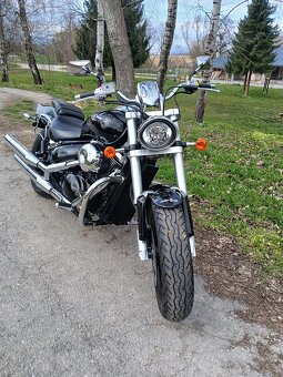 Suzuki M800 Intruder - 5