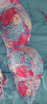Bikiny so sukňou - 5