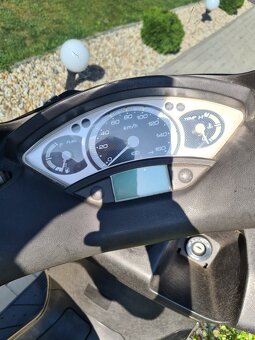 Yamaha X max 125 - 5