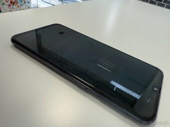 Samsung Galaxy A40 - 5