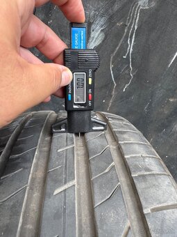 205/40 R17 - 5