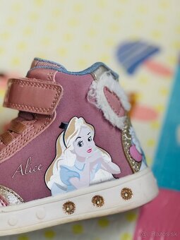 Svietiace Geox tenisky, v. 26, VD: 16,4 cm - 5