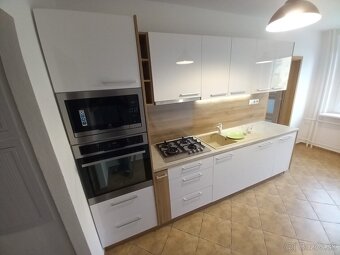 Kuchynská linka - 5